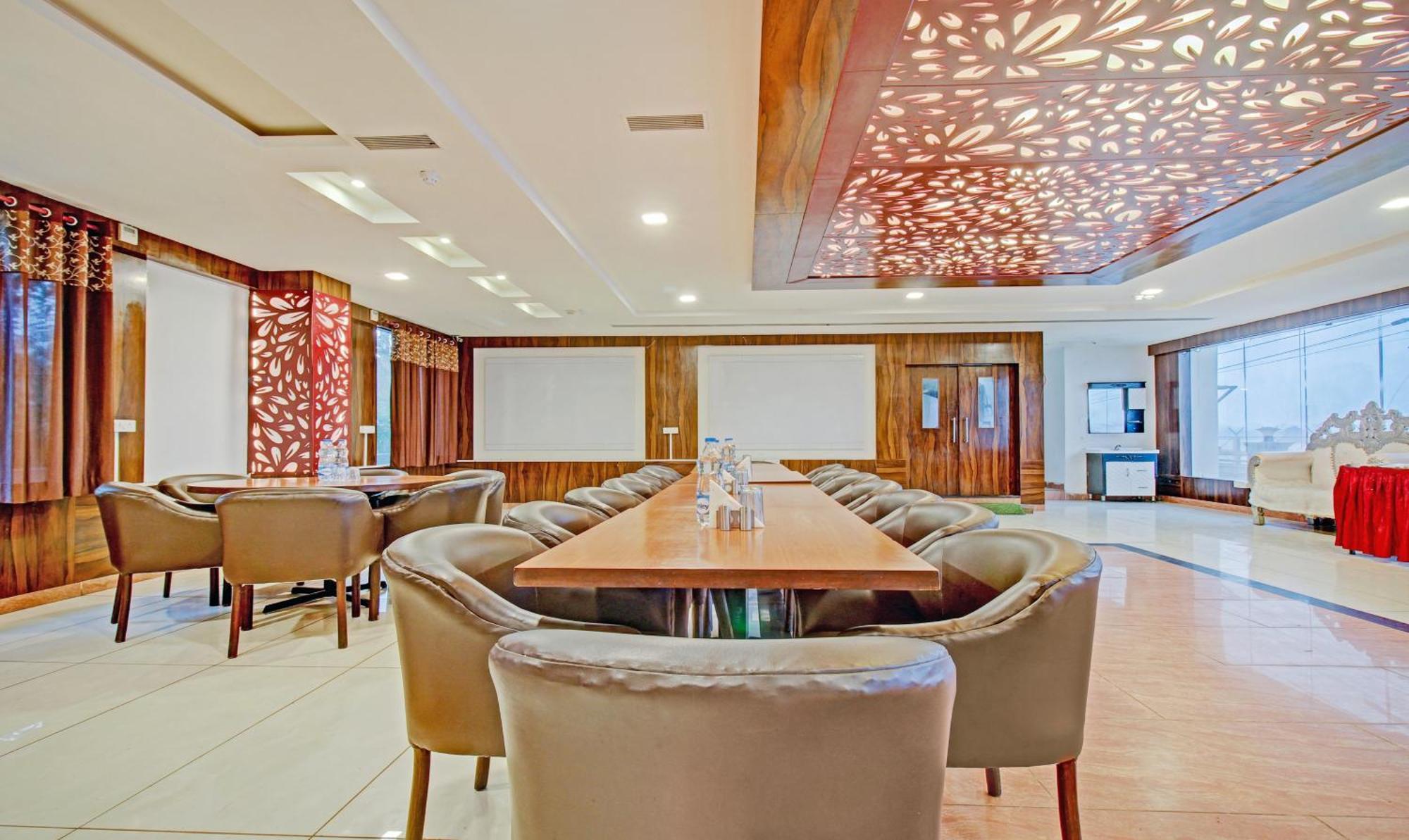 Treebo Silver Grand New Agreement Lucknow Esterno foto